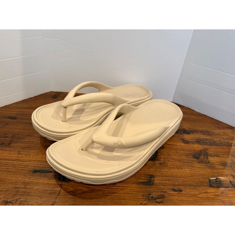 FitFlop Relieff Recovery Toe-Post Sandals Stone Beige HF4-A20-080 Womens 10